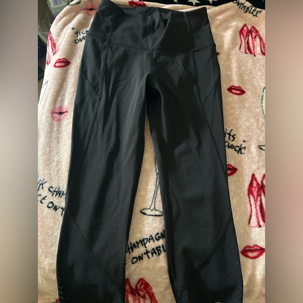 Lululemon black leggings